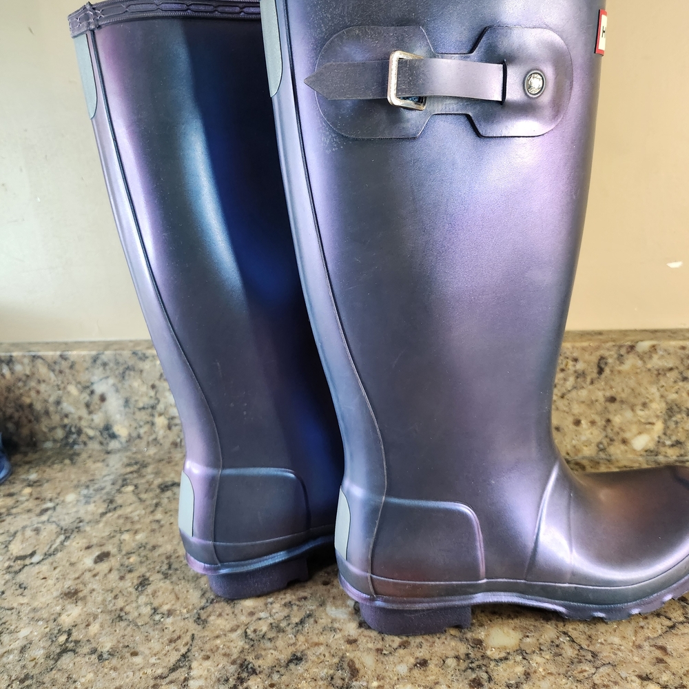 Hunter Purple Rain Boots Iridescent... Only Tried On... - Picture 4 of 8